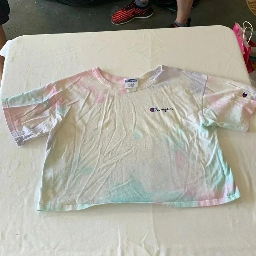 Champion women’s tie die crop tee shirt large